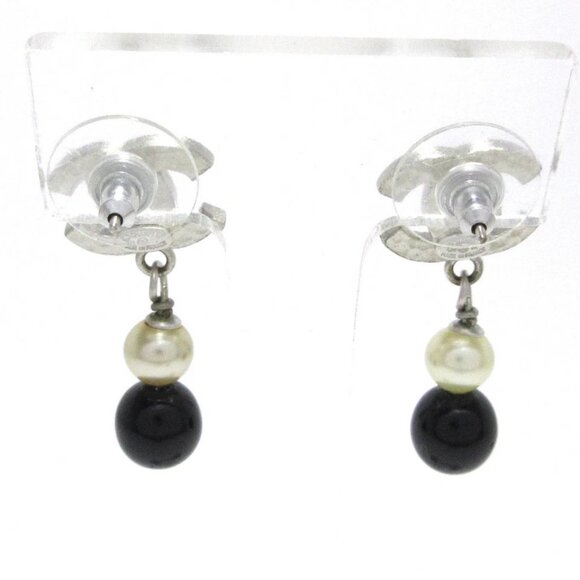 Auth CHANEL - Silver Black White Hardware Fake Pearl Earrings - Picture 6 of 10